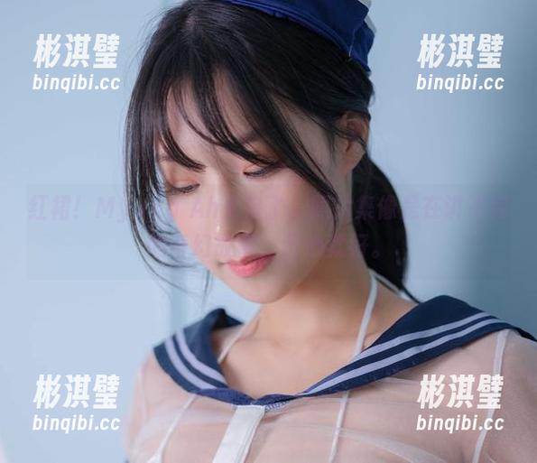 红裙！Myung Ah又来了，照片集像是在讲不完的奇幻故事，开心就好。